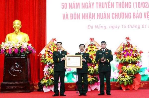Văn phòng Đảng ủy Bộ Tư lệnh Quân khu 5 đón nhận Huân chương Bảo vệ Tổ quốc hạng Ba