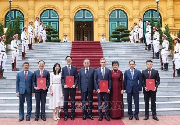 Tổng Bí thư, Chủ tịch nước Tô Lâm trao quyết định bổ nhiệm Đại sứ Việt Nam tại Liên hợp quốc và các nước
