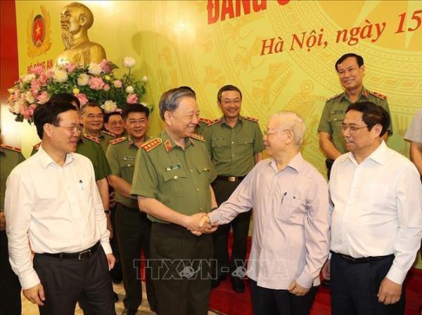 Tổng Bí thư Nguyễn Phú Trọng: Lực lượng Công an nhân dân phát huy vai trò gương mẫu, đi đầu trong xây dựng, chỉnh đốn Đảng