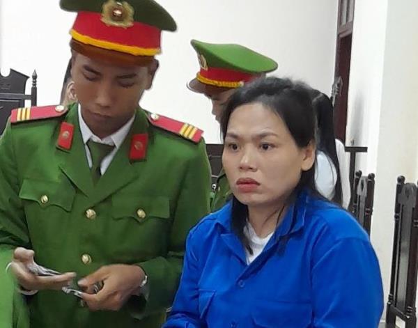 Tụ tập sống chung để bán ma túy