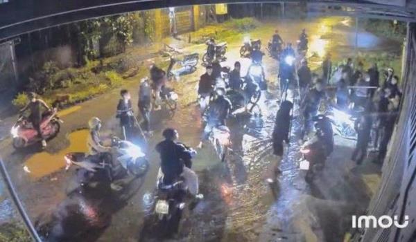 Nhanh chóng truy xét nhóm thanh thiếu niên gây rối trật tự công cộng