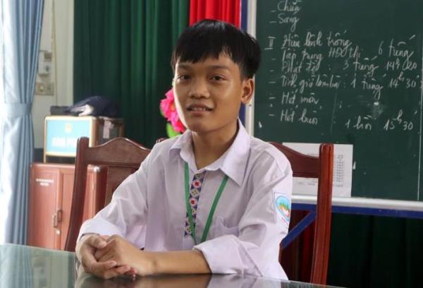 Nam sinh dân tộc Thái chinh phục học bổng Trái tim sư tử