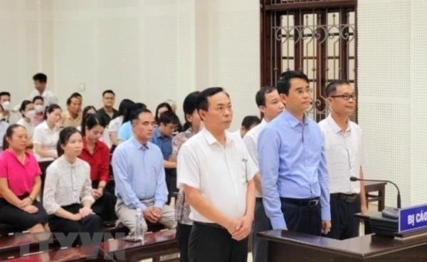 Liên quan đến vụ Việt Á: Cựu Bí thư Thị ủy, Chủ tịch UBND thị xã Đông Triều bị tuyên 36 tháng tù treo