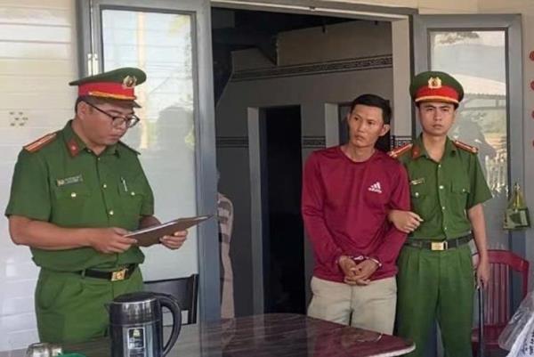 Khởi tố con bạc