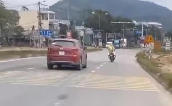 Hỗ trợ người dân đi cấp cứu