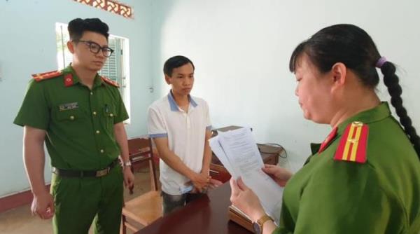 Bắt giam Hoạn thư… có râu