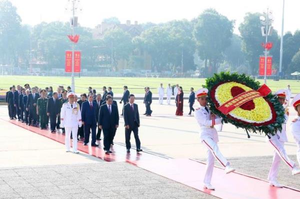 Lãnh đạo Đảng, Nhà nước vào Lăng viếng Chủ tịch Hồ Chí Minh