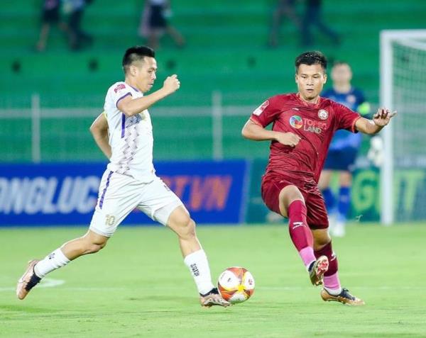 Vòng 8 V-League 2023: Trở lại và có xanh - sạch - đẹp?