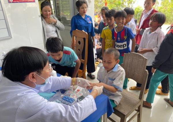 Quảng Nam tăng cường các biện pháp phòng, chống bệnh ghẻ ở vùng cao