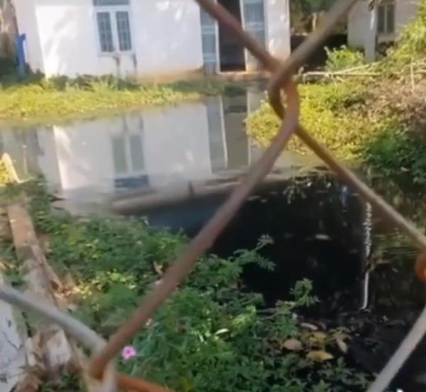 Trạm nước sạch xả nước đen