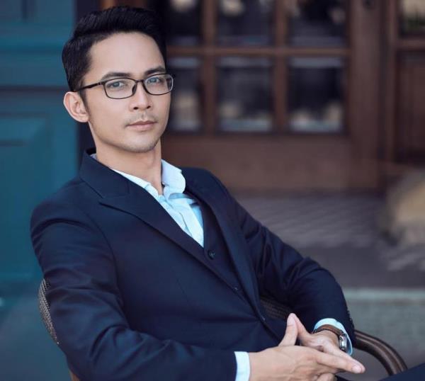 Tấn Đạo - giọng ca lạ hát về Ngày tháng cũ