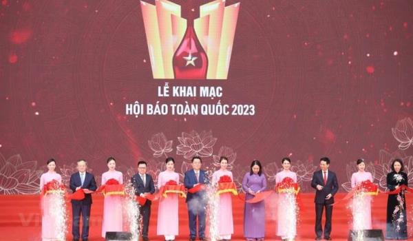 Trong các giai đoạn lịch sử, báo chí luôn là chiến sĩ xung kích trên mặt trận văn hóa