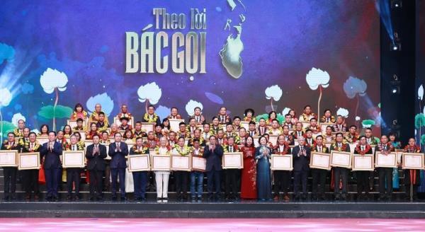 Thủ tướng Phạm Minh Chính: Mỗi điển hình tiên tiến lan tỏa tinh thần, đạo đức, ý thức trách nhiệm và sự cống hiến