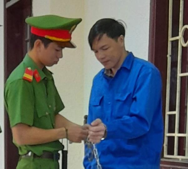 Lãnh 9 năm tù vì trộm ô-tô... của mình