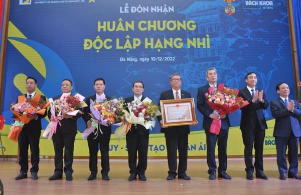 Xứng đáng là cánh chim đầu đàn của Đại học Đà Nẵng