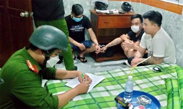 Ghi điểm trong mắt dân