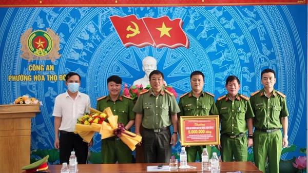 Nhiều đơn vị Công an cơ sở được khen thưởng