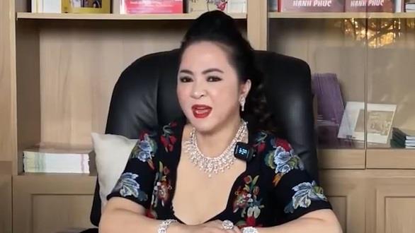 Khởi tố, bắt tạm giam bà Nguyễn Phương Hằng