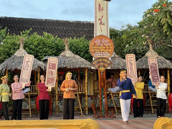 Nét xưa phố Hội