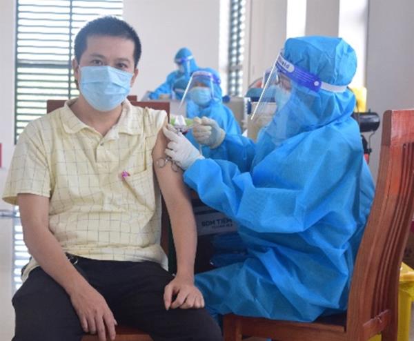 Vì sao Đà Nẵng tiêm mũi 3 vaccine phòng COVID-19 không đạt kế hoạch?