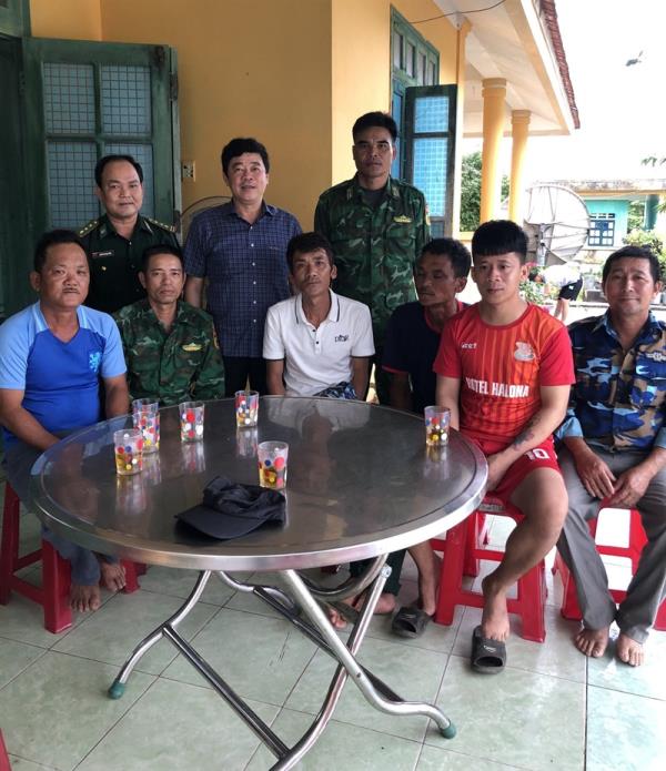 6 thuyền viên tàu cá Quảng Trị thoát chết khi bị tàu ngoại tỉnh tông táo tợn trên vùng biển Cồn Cỏ