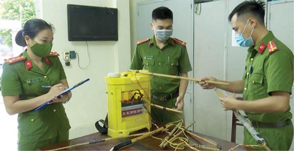 Tái diễn tình trạng đánh bắt thủy sản kiểu tận diệt bằng kích điện