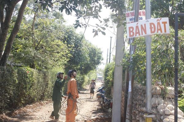 Mua bán đất bằng hợp đồng ủy quyền: Coi chừng mất trắng