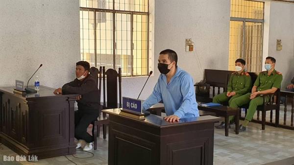 Lãnh án vì chém lâm tặc