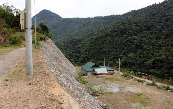 Vì sao nhiều hộ dân ở Lượng Minh chưa vào khu tái định cư?