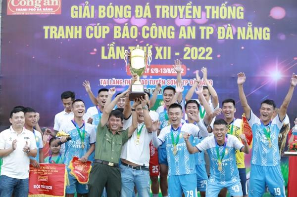 Mys Flower vô địch Giải bóng đá truyền thống tranh Cup Báo Công an TP Đà Nẵng năm 2022