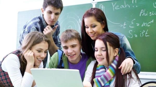 Cần giải tỏa sự cô đơn cho con trẻ