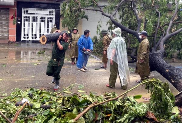 Hết mình vì nhân dân phục vụ