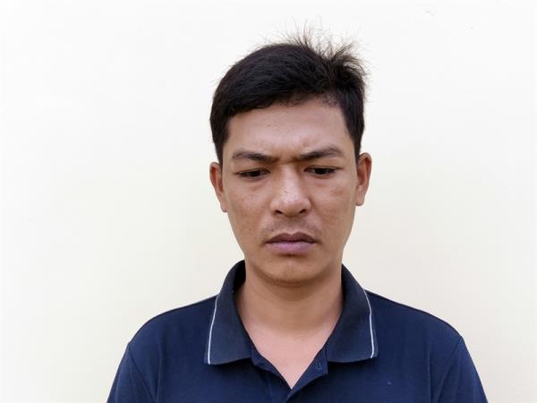 Thết rượu để chôm tiền