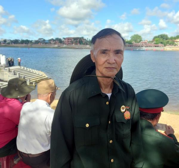 Chuyện một người lính trong Nụ cười thách thức bom đạn