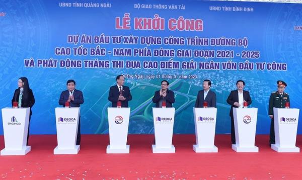Thủ tướng Phạm Minh Chính phát lệnh khởi công đồng loạt 12 dự án đường bộ cao tốc Bắc - Nam