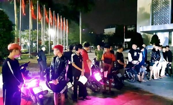 Quái xế làm càn