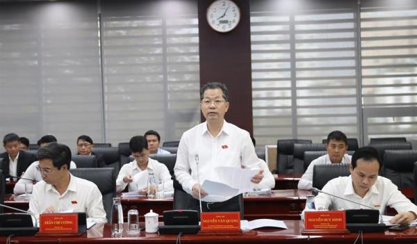 Chủ động khắc phục khó khăn, thực hiện đổi mới chương trình, sách giáo khoa phổ thông