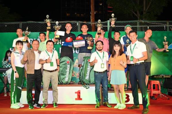 Bế mạc giải quần vợt tranh cúp Heineken  babolat