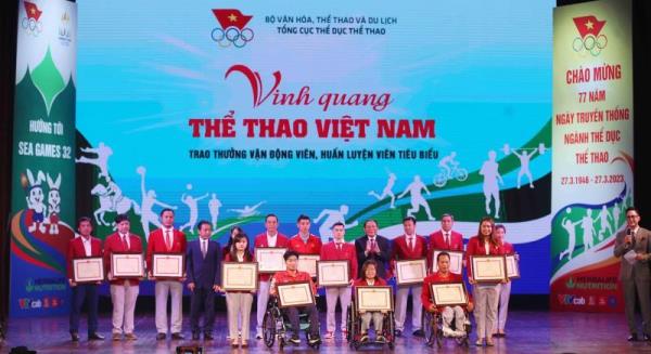 Vinh danh 15 VĐV và 8 HLV tại Vinh quang Thể thao Việt Nam