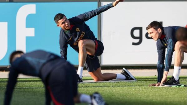 Có mặt các ông già Ronaldo, Ibrahimovic