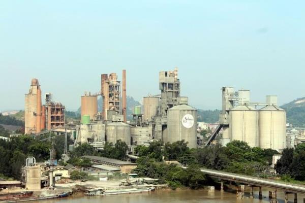 Bắt tạm giam Chủ tịch Hội đồng quản trị Công ty Cổ phần Vicem Vật liệu Xây dựng Đà Nẵng