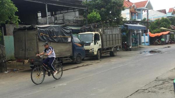 Khổ như ở gần… lò mổ