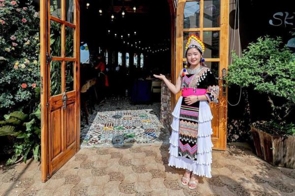 Nụ cười khởi đầu cho sự thay đổi một vùng đất