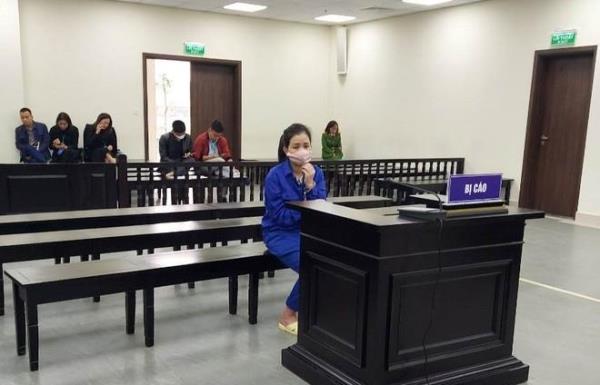 Nữ Đại tá rởm khoe sổ tiết kiệm 200 tỷ để lừa 9 tỷ đồng