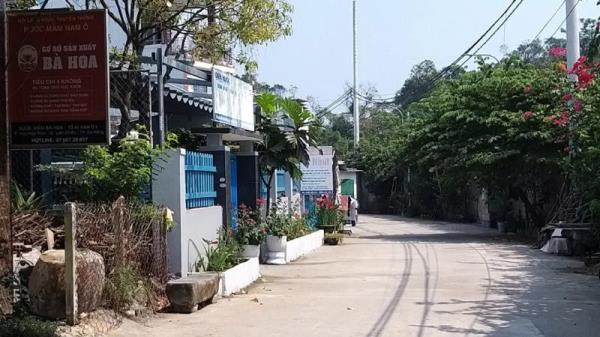 Lại nhà không số, phố không tên