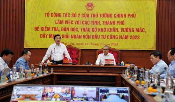 Chính phủ đôn đốc đẩy nhanh đầu tư công tại 13 địa phương