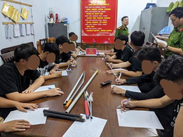 Chặn đứng nhóm thanh niên có ý định tụ tập đánh nhau nguy hiểm