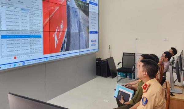 Bố trí 100 mắt thần giám sát an ninh, kết hợp xử lý trật tự an toàn giao thông