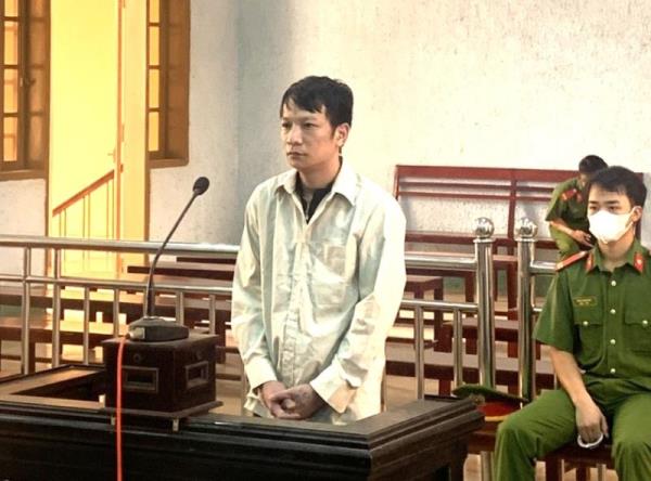 Chém người vì ly bia chào bàn