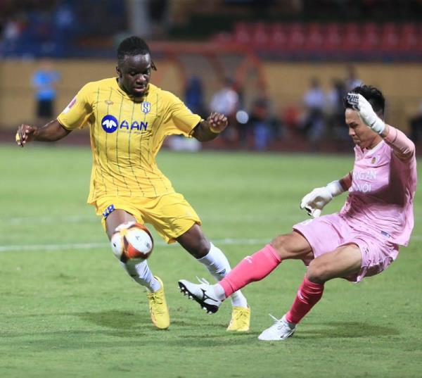 Vòng 10 V.League 2023 ngày 30-5: Tập trung vào... chuyên môn